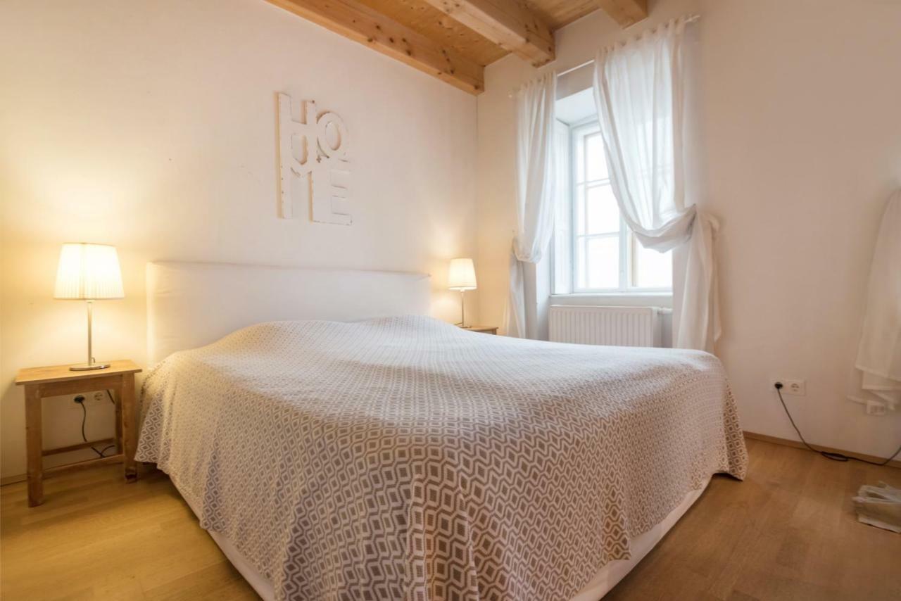 Sunny Apartments Wina Bagian luar foto